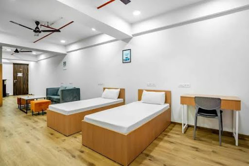 Finding the right living environment when moving to a growing urban hub can make all the differen… post image