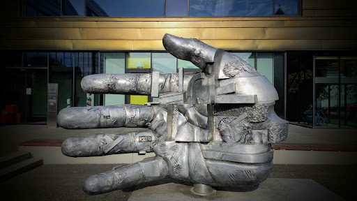 Metallisierte Hand