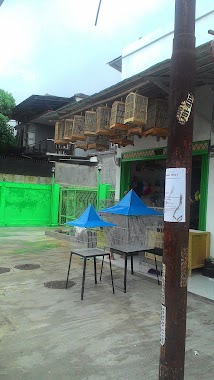 Toko Burung Sulis Jaya, Author: Husna askar