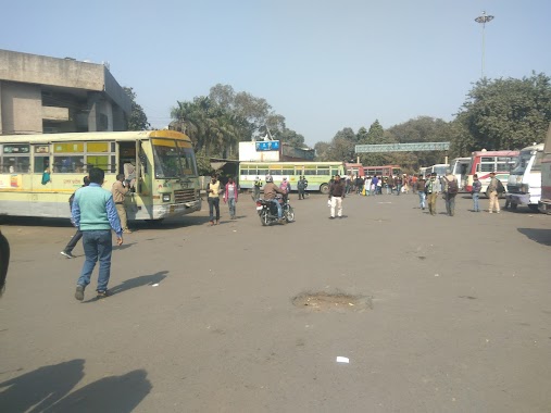 Civil Lines Bus Station (UPSRCTC), Allahabad, Author: Pranjal Rai