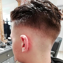 Photo n°14 de Cap E Cap Coiffure Barbier à Laruns (Barbier)