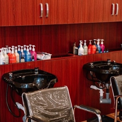 Shear Imagination salon - Thumbnail