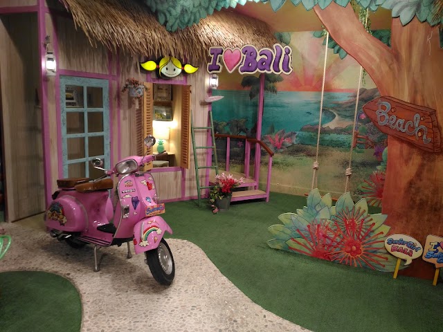 Surfer Girl Flagship Store