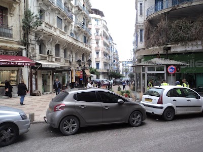 Photos of Arr&ecirc;t de Bus Meissonier