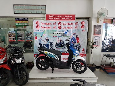 Photos of Dealer Honda Cahaya Sakti Motor Solo