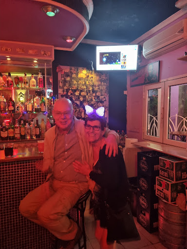 Chessas Bar - Visual