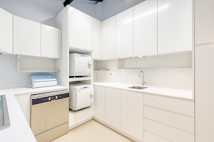 Photo n°7 de Dr Constance CAI à Paris (Dentiste)