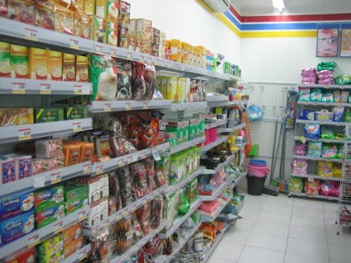 Indomaret Plus, Author: Mimi Danang