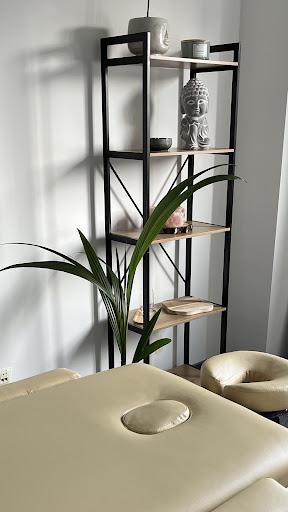 Masaż Centrum , Massage therapist