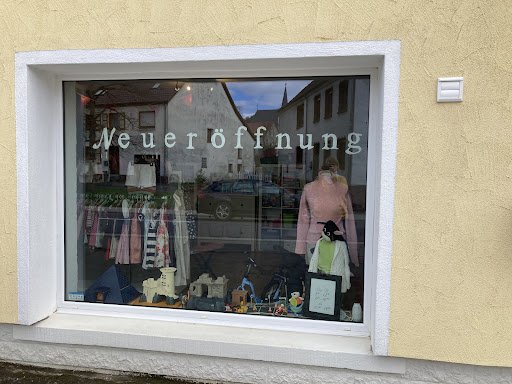 Kinderreich, Secondhandladen für Kindermode und alles rund um Kind