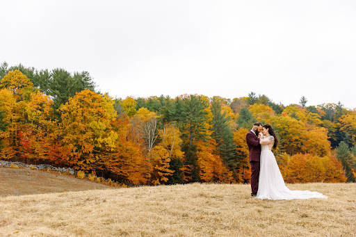 Golden Pine Farm & Wedding Barn - Thumbnail