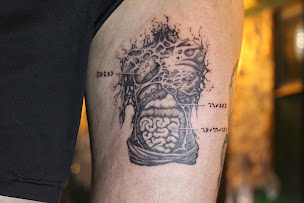 Photo n°13 de Hamsaran Tattoo Studio - salon de tatouage à Bayonne à Bayonne (Tatoueur)