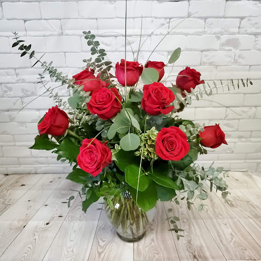 Bea's Blooms - Visual