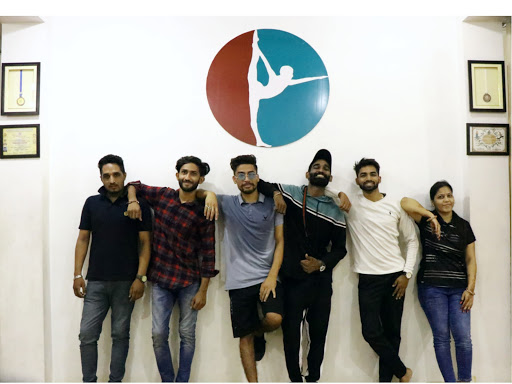 TEAM YogArt Lucky Health & Fitness Studio DANCE TEACHERS Of YogArt Lucky post image