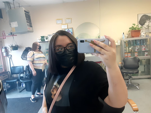 Family Unisex Beauty Salon - Thumbnail
