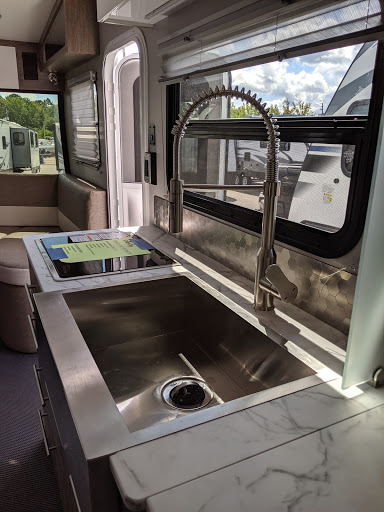 Dads Camper Outlet - Thumbnail
