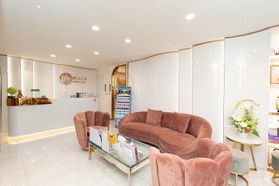 Reals Aesthetic Center - Phloen Chit — photo 4