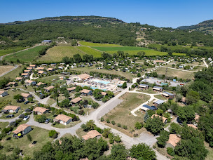Photo n°4 de Camping Les Arches à Saint-Jean-le-Centenier (Piscine)