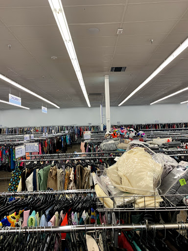 Goodwill Clinton - Visual