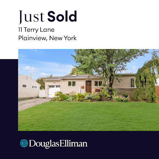 Paula Venturini Realtor at Douglas Elliman Real Estate