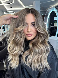 Photo n°11 de Amory paris à Villeneuve-d'Ascq (Salon de coiffure)