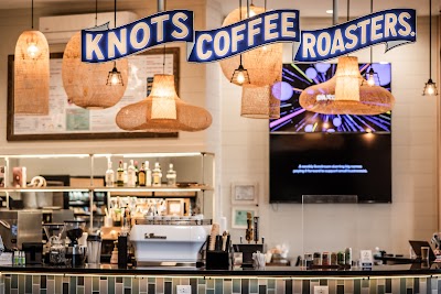 Knots Coffee Roasters. at Queen Kapiolani Hotel | Waikiki / Honolulu | Café