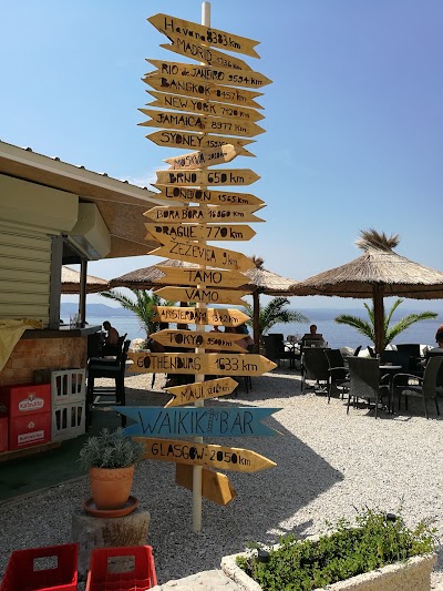 Photos of Waikiki beach bar Brela