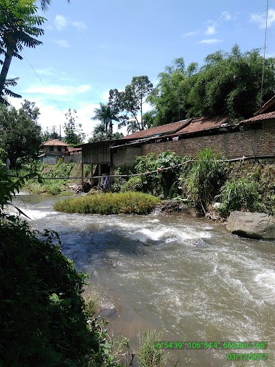 Photos of Alfamart Cigunung