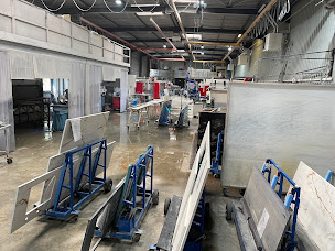 Photo n°19 de Marbres et Design – Plan de travail en pierre naturelle à Saint-Félix (Showroom)