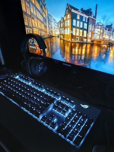 Mediastore Computer - Thumbnail