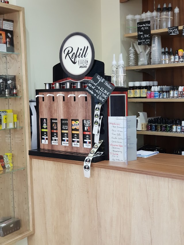 elfbar nachfüll pod läuft aus Depuis le 1er avril, il est interdit de vendre et de consommer des produits  dérivés à base de nicotine. À Bastia, plusieurs tabacs étaient préparés à  cette mesure, d'autres cherchent à écouler