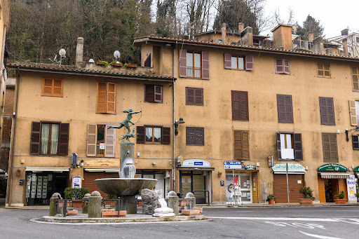 Monumento a Nemi Gallery - Italy