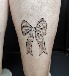 Photo n°9 de L' Art au Gant Tattoo Piercing shop à Nantes (Tatoueur)