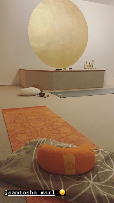 Samtosha Yoga Marl