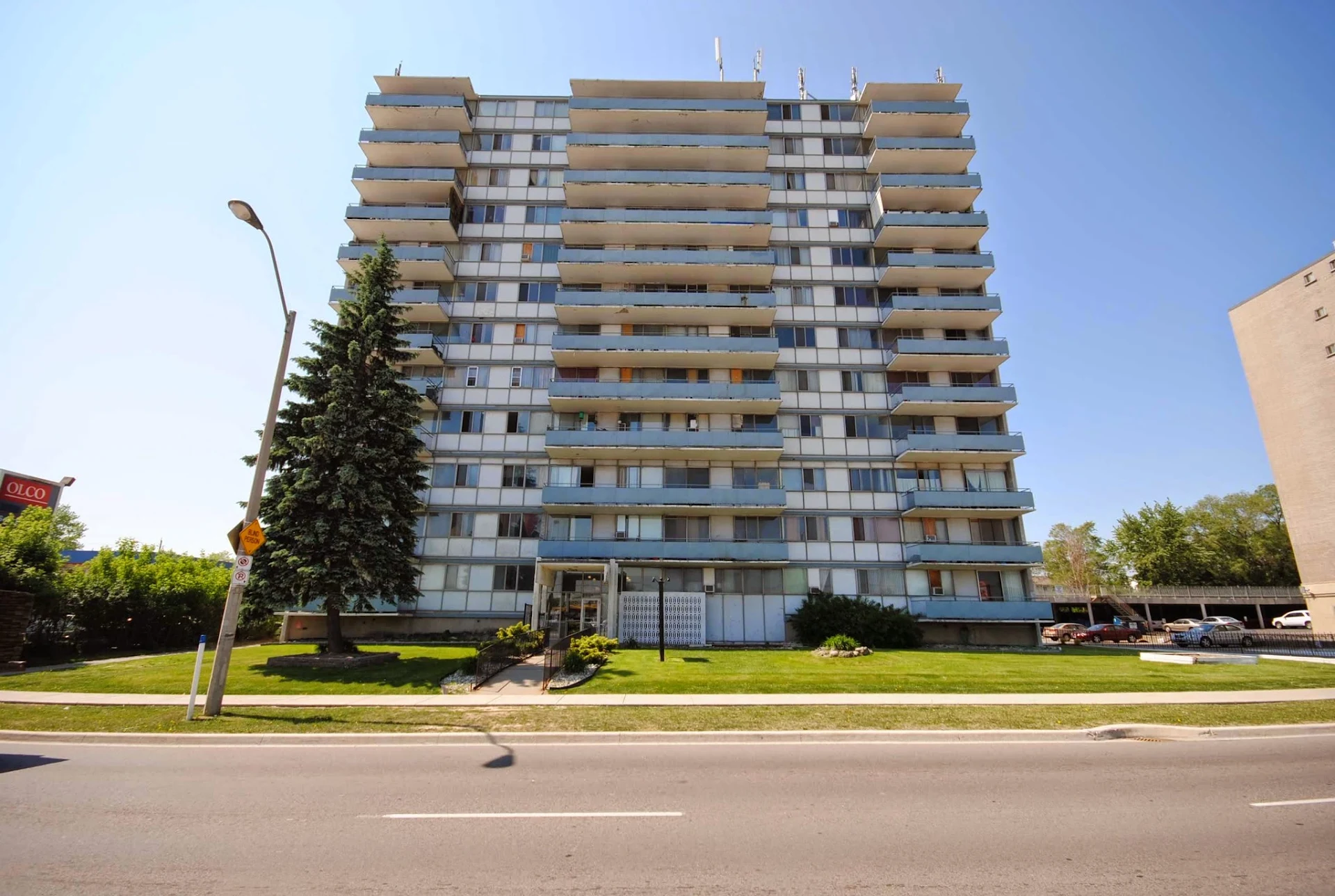 Sussex Court Apartments