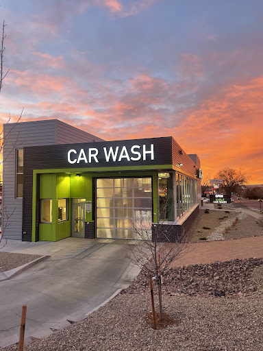 Carlo Car Wash