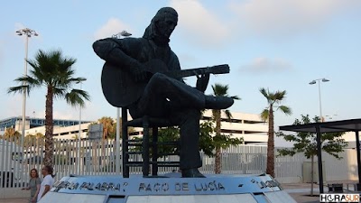 Photos of Estatua de Paco de Luc&iacute;a