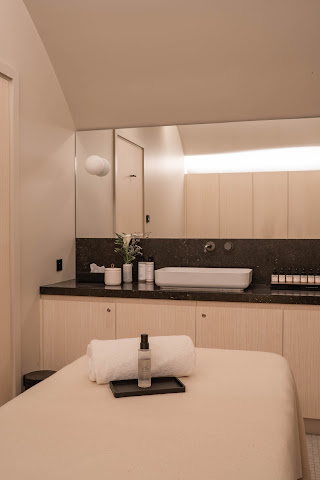 Pavillon Faubourg Saint-Germain & Spa by null