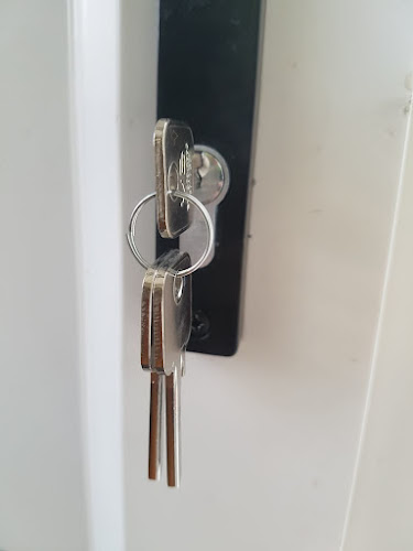 Secure Lock & Glaze - Locksmith