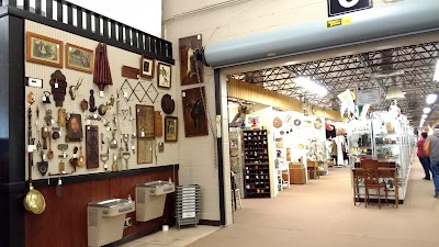 Photos of Heart of Ohio Antique Center