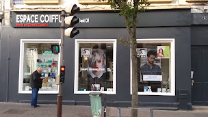 Photo n°6 de Espace Coiffure Top Priority à Saint-Étienne (Magasin de perruques)