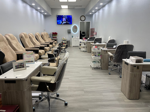 Fancy Nails 2 Gallery - United States