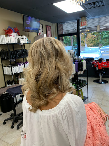 BLO DRY BAR - Thumbnail