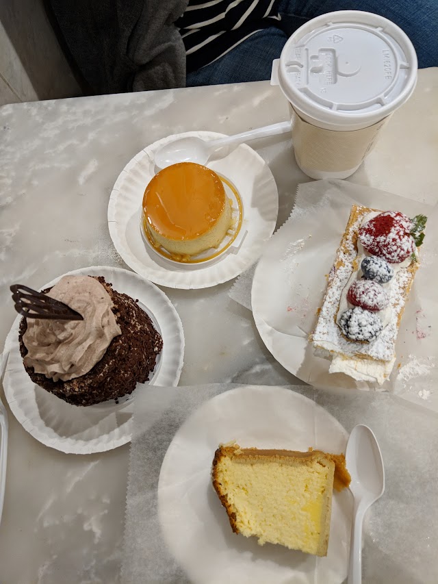 Lety's Bakery and Cafe