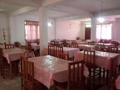 Photos of Kandukara Sisila Giman Hala