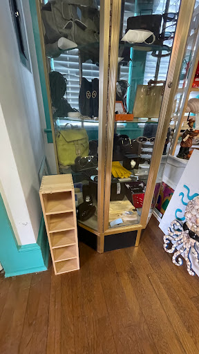 She-Sells Consignment & Resale Boutique Gallery - United States