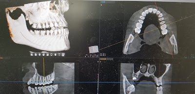 へんとな歯科医院