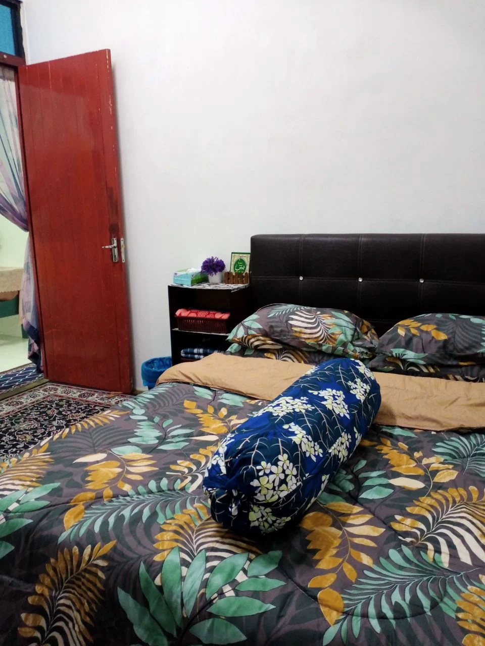 IEYRA HOMESTAY GERIK