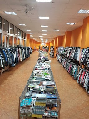 POMARAŃCZA sklep z markową odzieżą nową i używaną, outlet, Author: POMARAŃCZA sklep z markową odzieżą nową i używaną, outlet