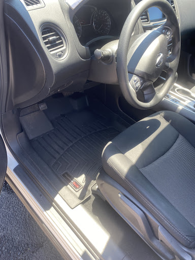 IN-&-OUT Auto Mobile Detail